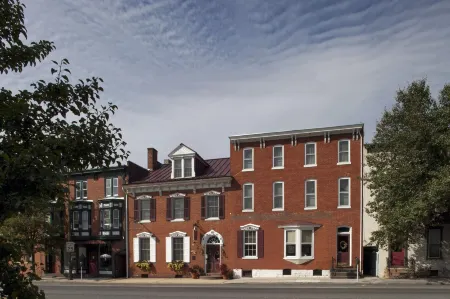 Carlisle House Bed and Breakfast