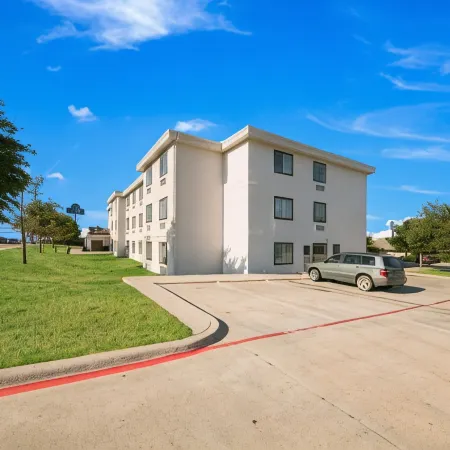 Motel 6 Decatur, TX