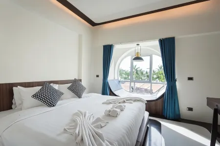 BearPacker Patong Hostel