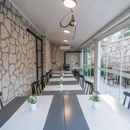 Urla 1867 Hotel