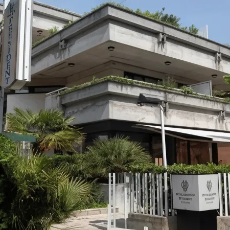 Hotel President - Vintage Hotel in Centro