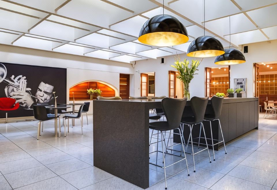 The Huxley Copenhagen 호텔 로비