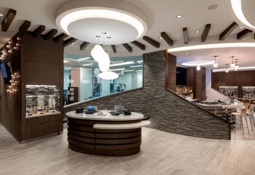 EVEN Hotel의 피트니스 센터 또는 모던한 객실