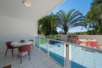 Koola Beach Apartments Bargara
