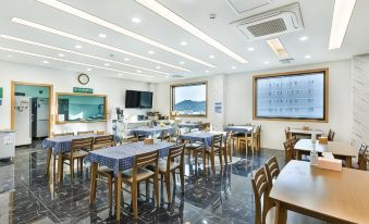 Pohang Jangseongdong Lausdeo