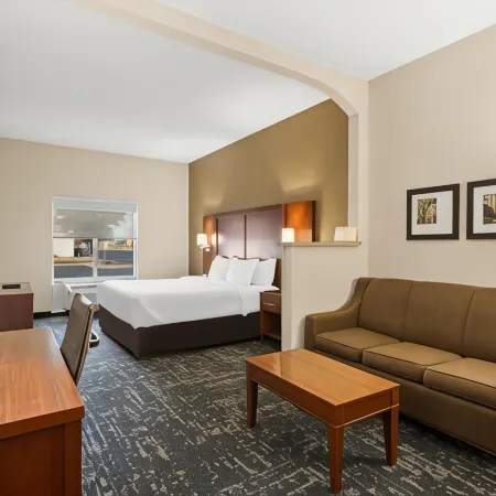 Comfort Suites Kansas City-Liberty