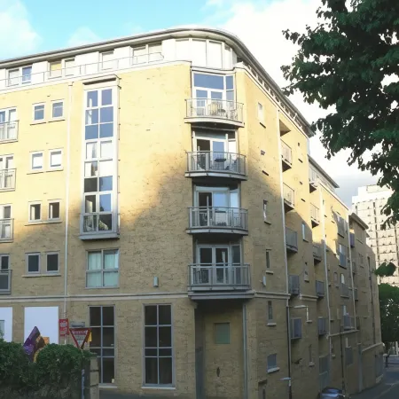 Hamilton Court Apartments from Your Stay Bristol Отели рядом с достопримечательностью «Студия BBC в Бристоле»