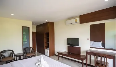 The Green Residence 304 Hotels near Phan Hin Ancient Monument