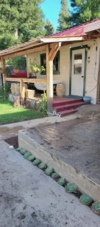 Quaint Cozy Studio w/ Offstreet Parking