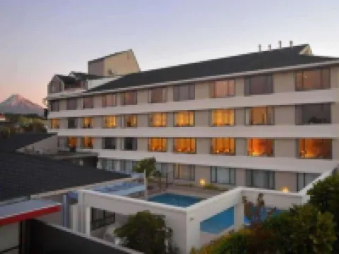 Plymouth International Hotels in New Plymouth