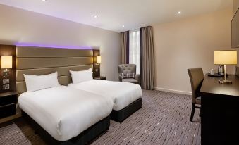 Premier Inn Woking Town Centre