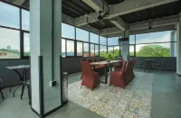 Inn Home Solo Baru Hotels in Grogol