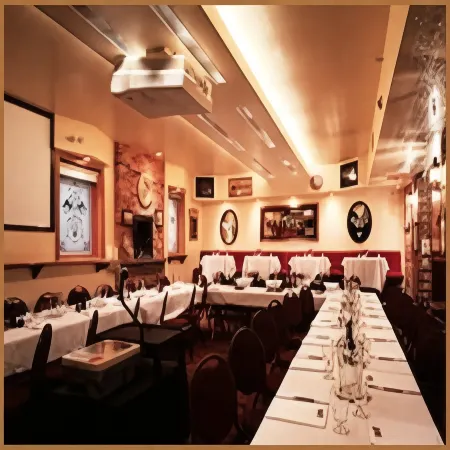 Madison Manor Boutique Hotel Отели рядом с достопримечательностью «Район Йорквилл»