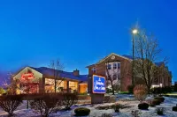 Hampton Inn & Suites Cleveland/Independence Hotels in Independence