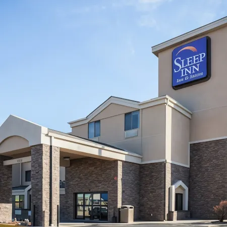 Garner Hotel Topeka WEST  by IHG