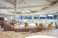 Garrigae Domaine de l'Esterel - Piscine & Spa Cinq Mondes - breakfast