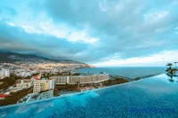 Savoy Palace - the Leading Hotels of the World - Savoy Signature