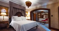 Palazzo Hotel