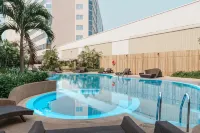 Centara Udon - piscina