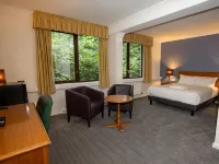 Mercure Sheffield Kenwood Hall & Spa Hotels near Bishop's House