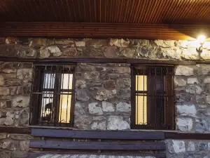 Kaimak Luxury Chalet