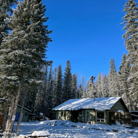 Rocky Mountain Retreat: Private 2 Acres & Hot Tub