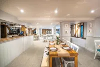 The Farmhouse at Fincham - Villas