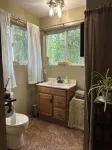 Charming loft cabin just 7 minutes from downtown