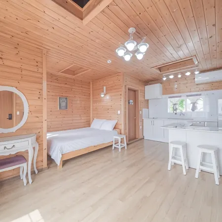 Namhae Olive Pension