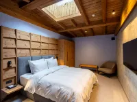 Swissôtel Poiana Brasov Hotels near Ruia