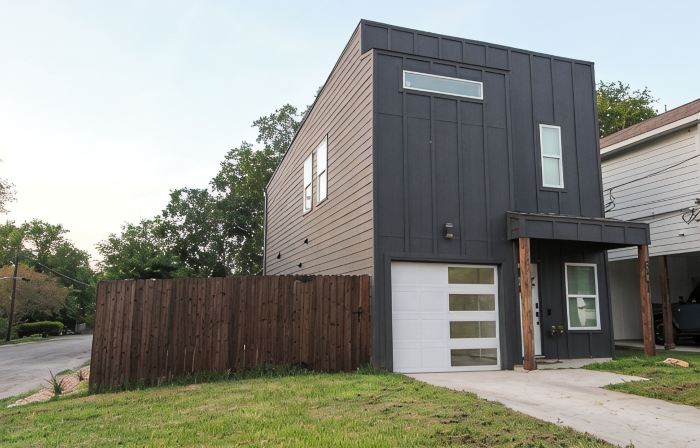Modern Cowboy Retreat Near Downtown Lockhart