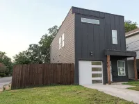 Modern Cowboy Retreat Near Downtown Lockhart Hotels in Lockhart