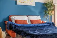Virelli Apartments Upscale King Suite in the Heart of Orlando w Pool