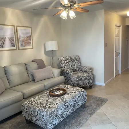 Coastal Charm Meets Cozy Comfort - 1BR Beachside Beauty!