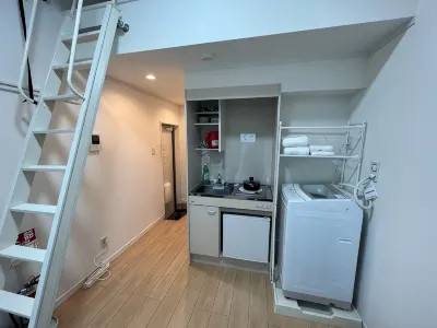 5 min to Shinjuku, 1 min walk to Nakano Station, Unit 102 NextStageShinnakano โรงแรมใกล้สถานีฮาตากายะ