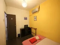 Cocoa Mews Cafe and Homestay - Homestays