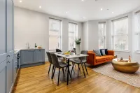 Gorgeous Beach-Front 2-Bed Apt w/ Free Gym & PKG - Apartments