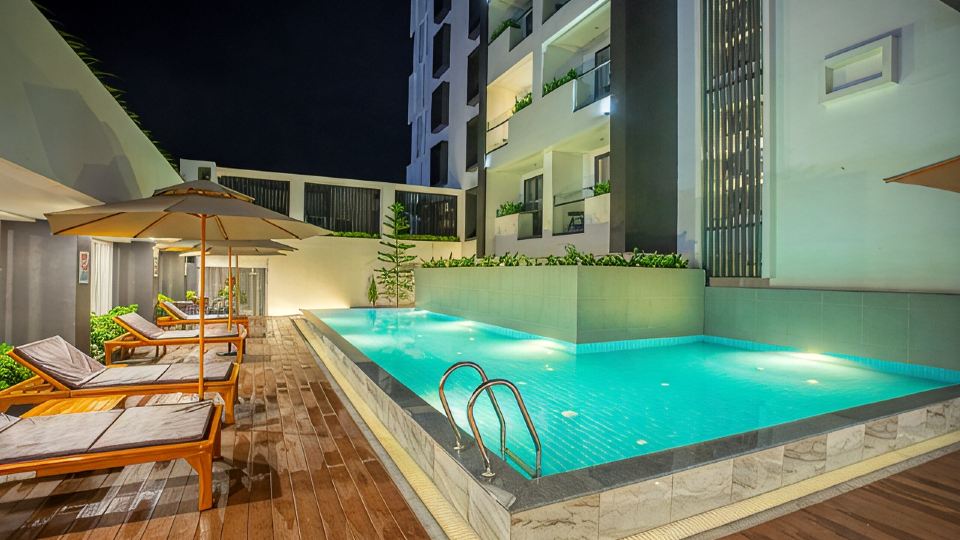 Nalada Hotel