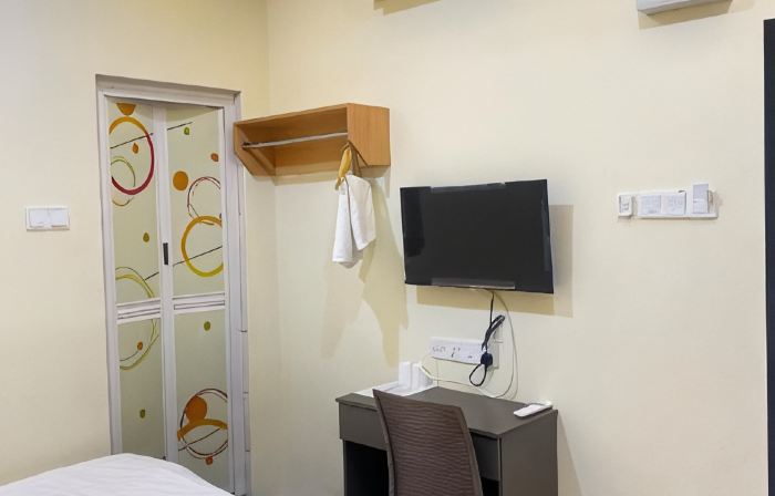 Sunshine Hotel