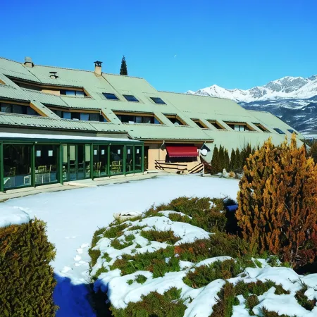 Club Vacances Bleues Les Horizons du Lac (anciennement Serre-du-Villard) Отели в г. Шорж