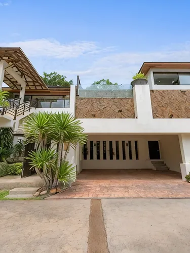 รูปภาพของบ้านบัวสวรรค์
