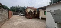 Yogi Home Stay Near Freetown Airport - chambre d’hôtes