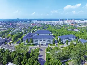 Zhongyuan Oilfield Hotel