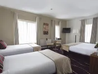 Arlington Hotel O'Connell Bridge Hotels near Brown Thomas