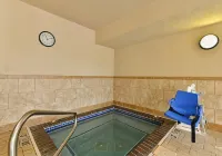 Clarion Pointe Sioux Falls Airport - Hot Tub