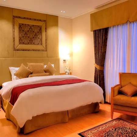 Park Lane Hotel