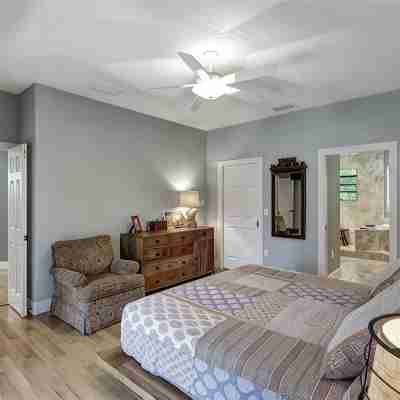 Sarasota's Luxury Oasis Rooms
