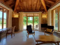 New Apartment with Garden in Villa Haritza Close to the Sea エアのホテル