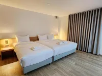 มาร์คโฟร์ เพลส Mark Four Place Hotel โรงแรมในแพร่