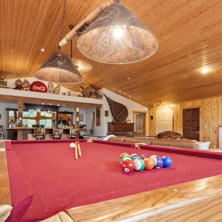 Private Ranch for Weddings, Retreats, Reunions. Sleeps 30 in Two Lodging Units,